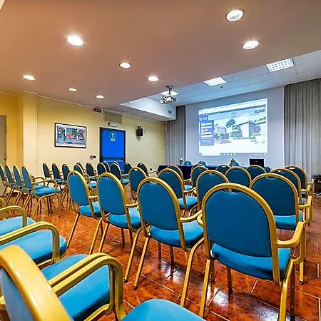 Garden Hotel 4*